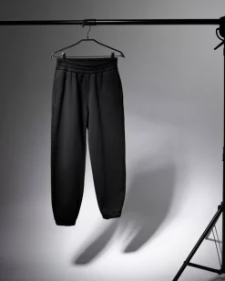 The Akala Studio Forever Black Set Flash Sale