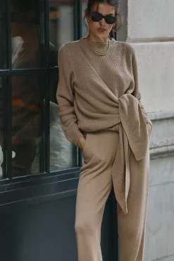 The Akala Studio Paris Baggy Pants Store