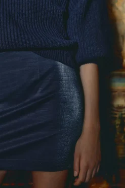 The Akala Studio Valentina Pullover Best